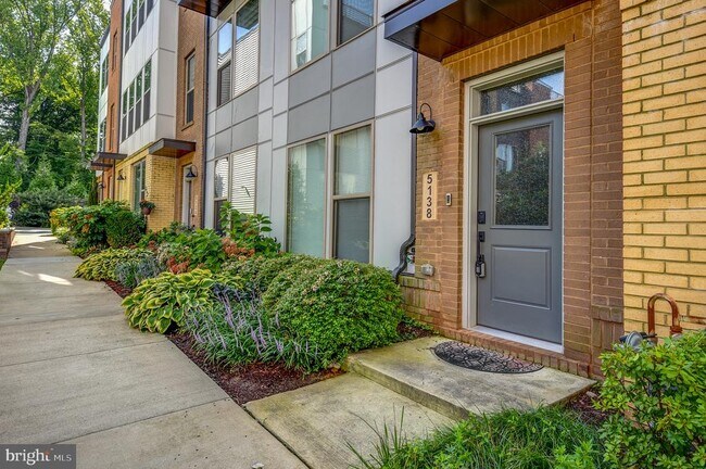 Foto del edificio - 5138 Longstone Way