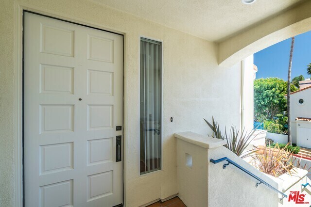 Building Photo - 6479 Zuma View Pl