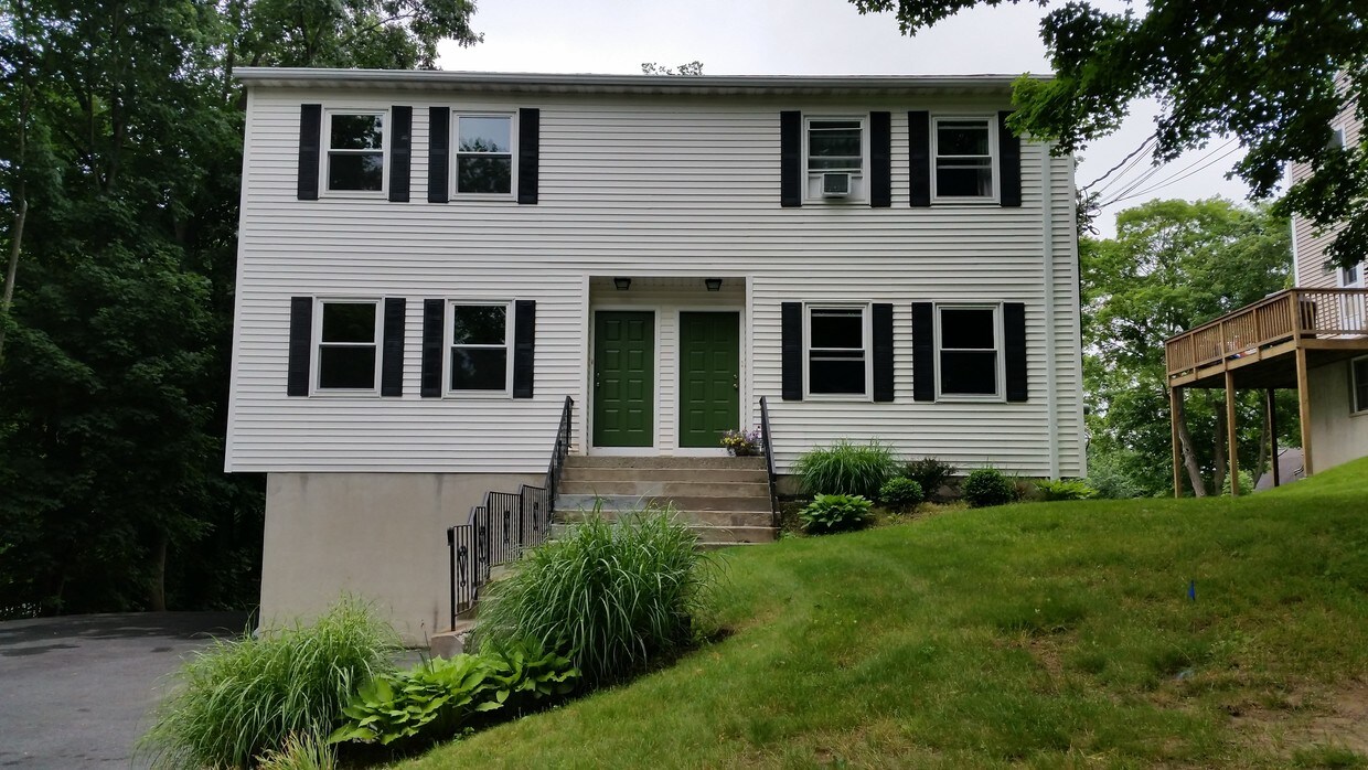 28 Summit Rd, Katonah, NY 10536 Apartments in Katonah, NY