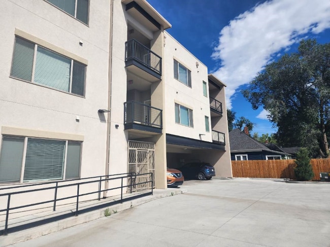 Photo - 430 W Pikes Peak Ave Apartment