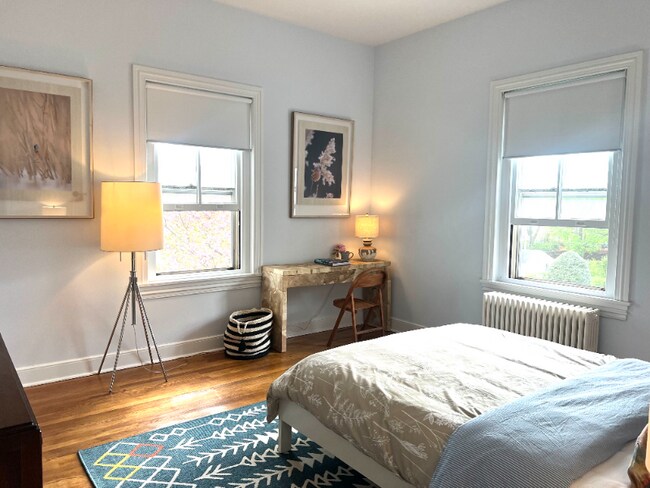 Foto del edificio - 250 E Market St