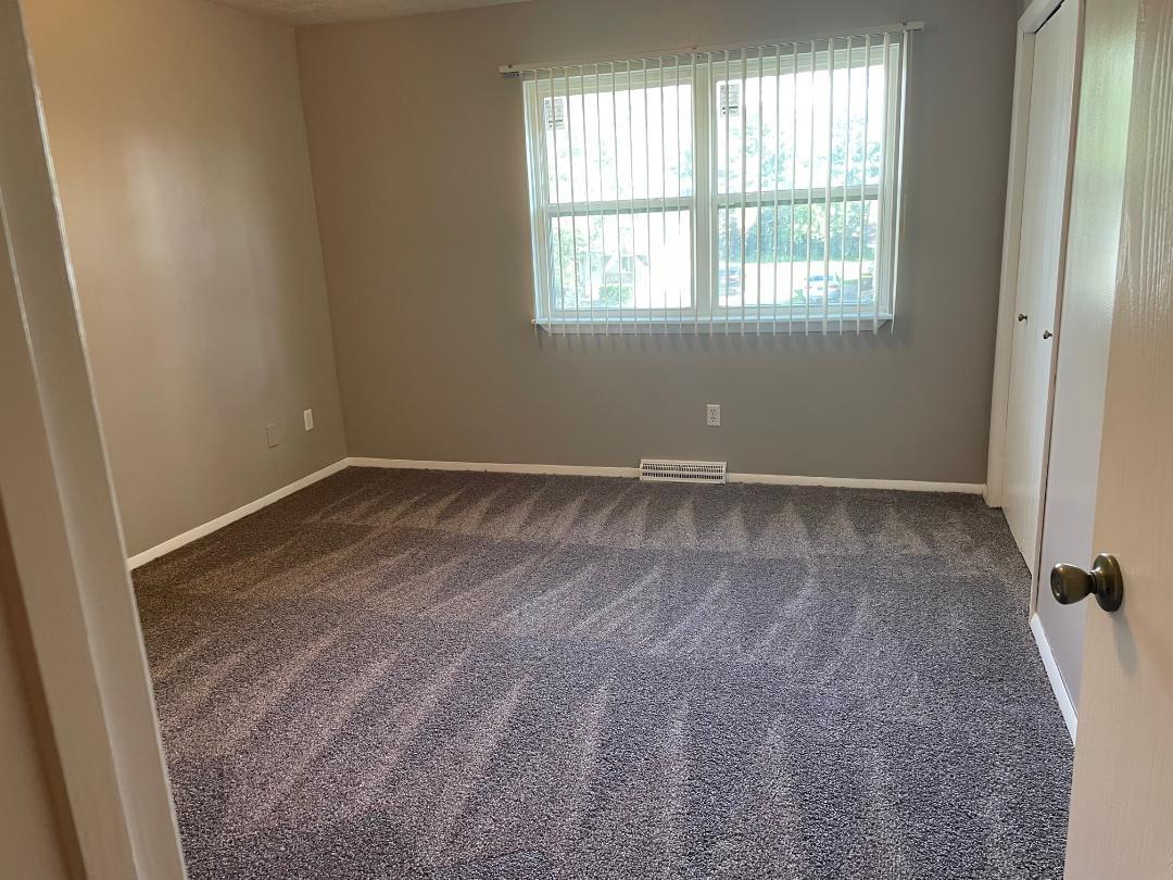 bedroom - 172 Grand Manor Dr
