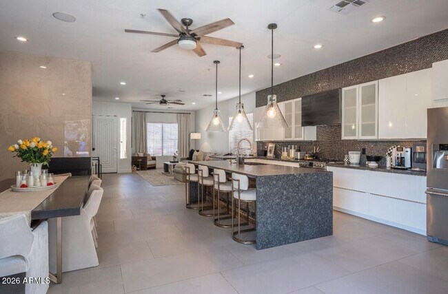 Building Photo - 7692 E Phantom Way