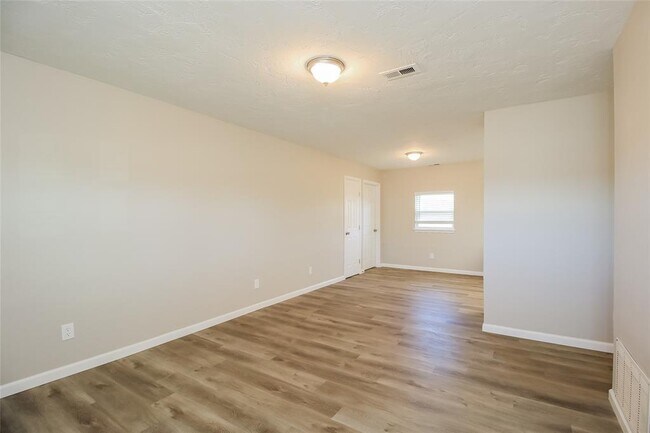 Foto del edificio - 1812 N Nail Pkwy