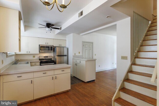 Foto del edificio - 2331 N 58th St