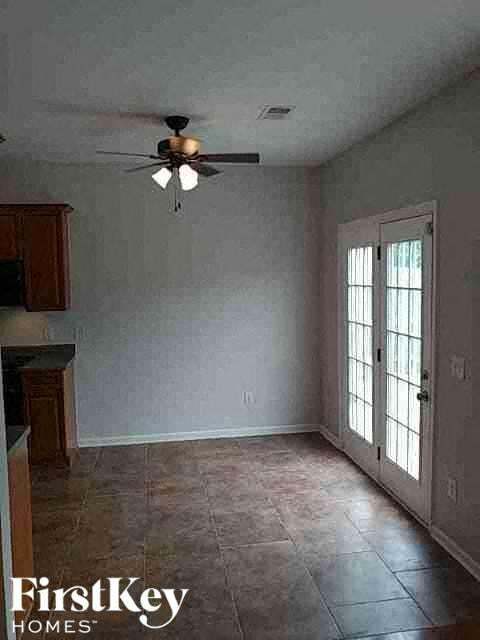 Building Photo - 768 Forest Lakes Dr