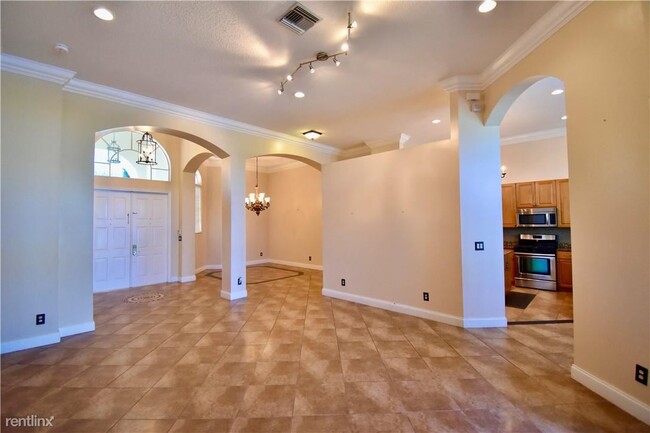 Foto del edificio - 5 br, 3.5 bath House - 6155 SW 192nd Ave