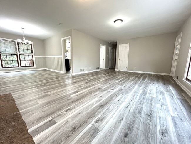 Foto del edificio - Updated Home near Emory University