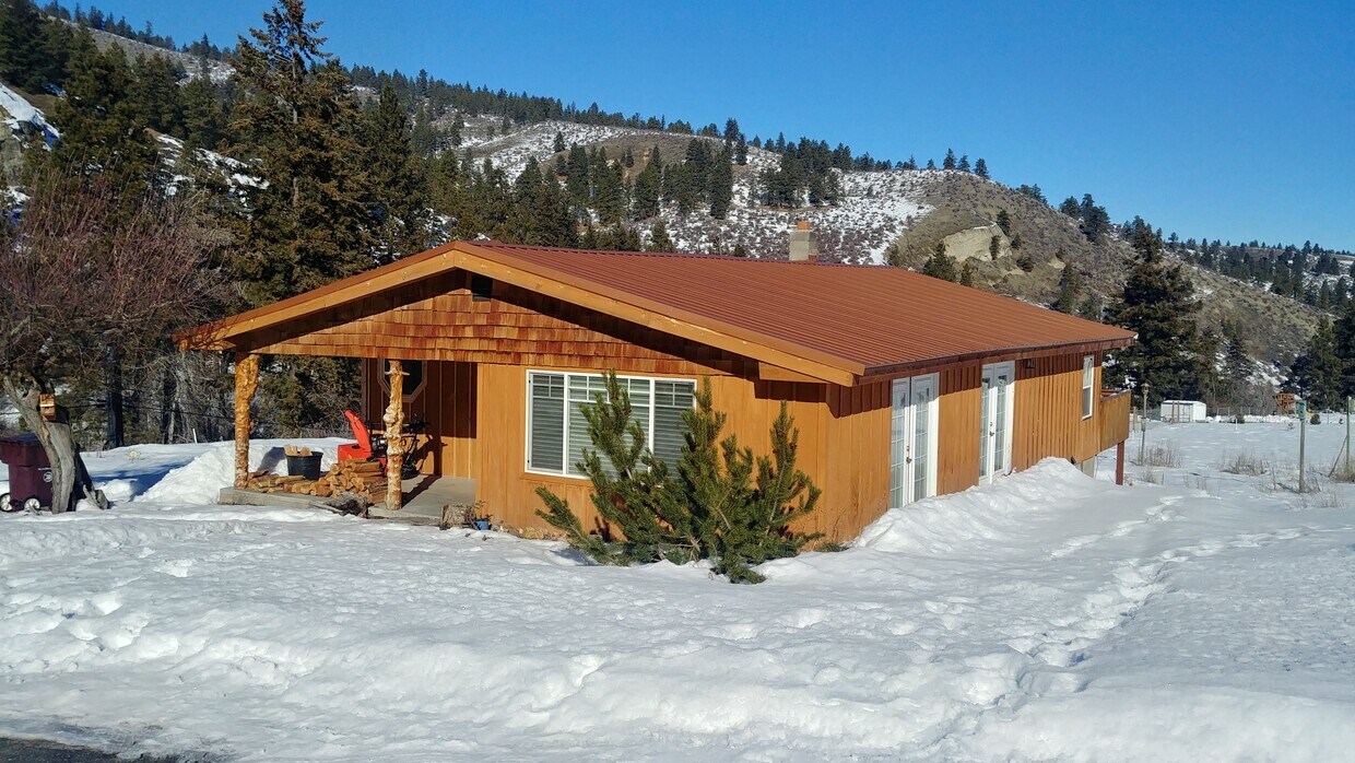 Primary Photo - 5653 Squilchuck Rd