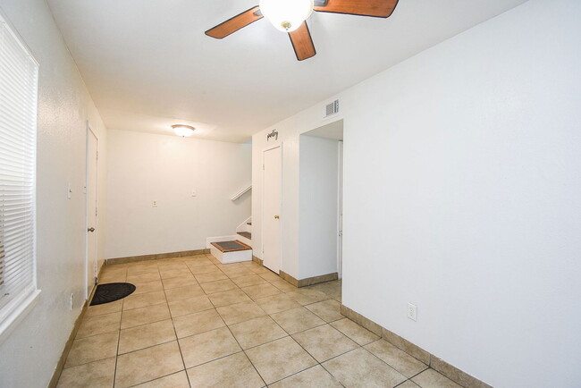 Foto del edificio - 5154 Markwood Ln