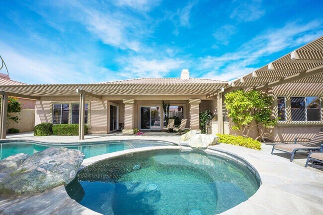 Building Photo - 79803 Carmel Valley Ave