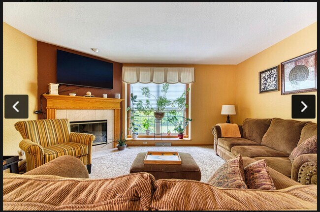Foto del edificio - 1300 E Buckwood Dr