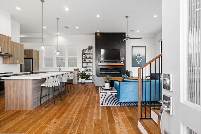 Building Photo - 9809 Blissful Pr Ln