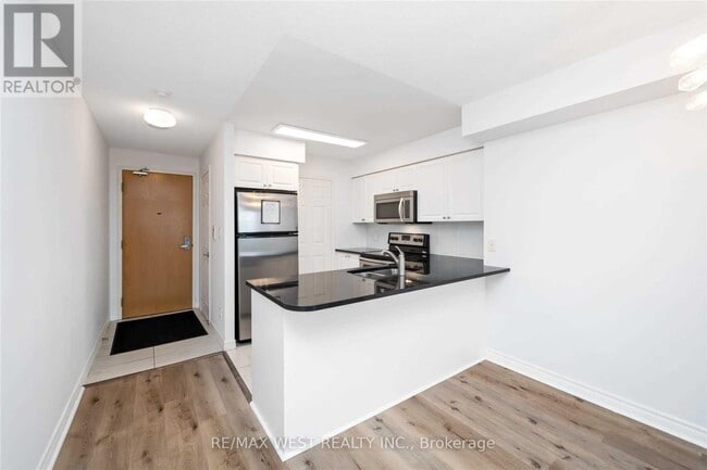 Building Photo - 88-2688 Grangeway Ave