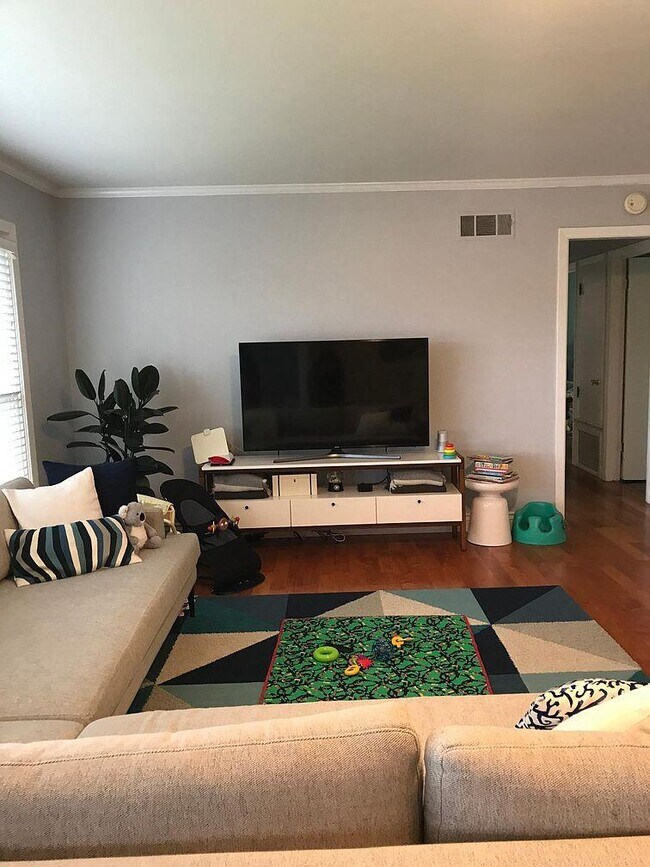 Foto del edificio - 329 41st Ave