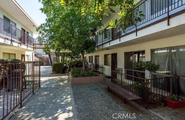 Foto del edificio - 13050 Dronfield Ave