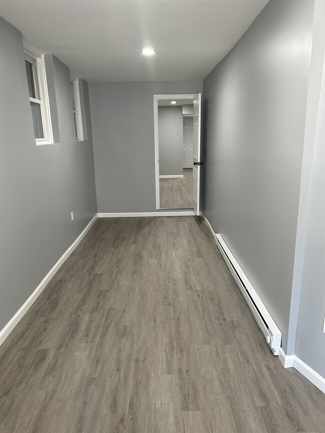 Building Photo - 200 Nunda Ave