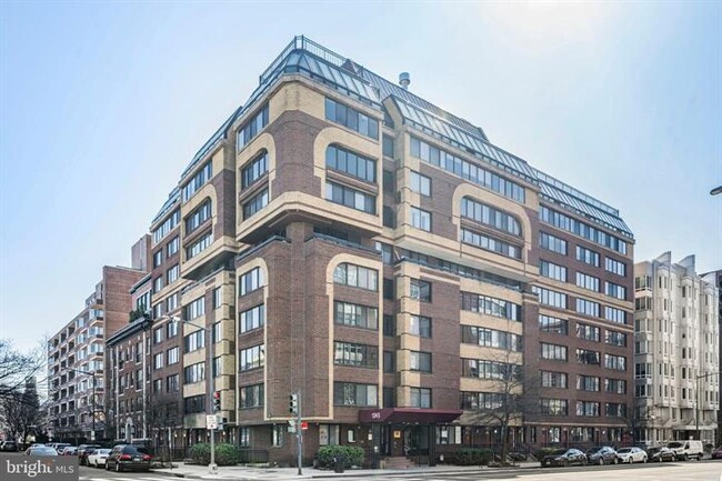 Building Photo - 1245 13th St NW