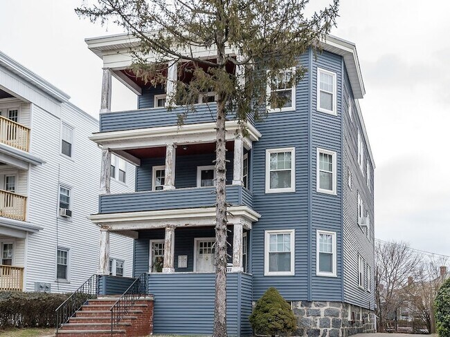 Foto del edificio - 702 Adams St