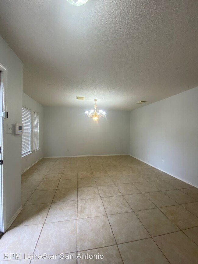 Foto del edificio - 4 br, 2.5 bath House - 447 Irongate Ridge