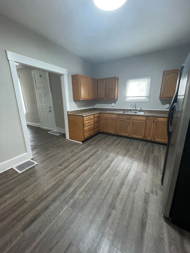 Photo - 1315 Morton St Apartment