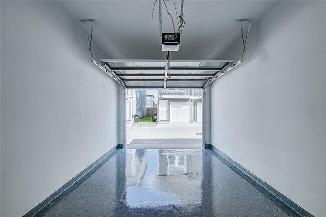 Foto del edificio - 4915 Paradigm Ln
