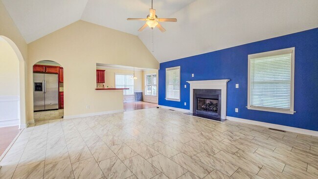 Foto del edificio - 5333 Graycliff Ln