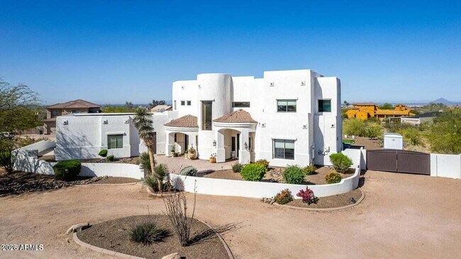 Foto del edificio - 8158 E Plymouth