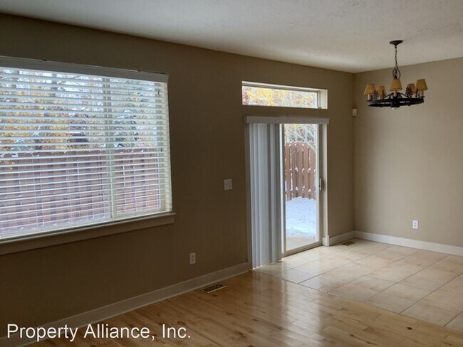 Building Photo - 3 br, 3 bath House - 1054 Lincoln Lane