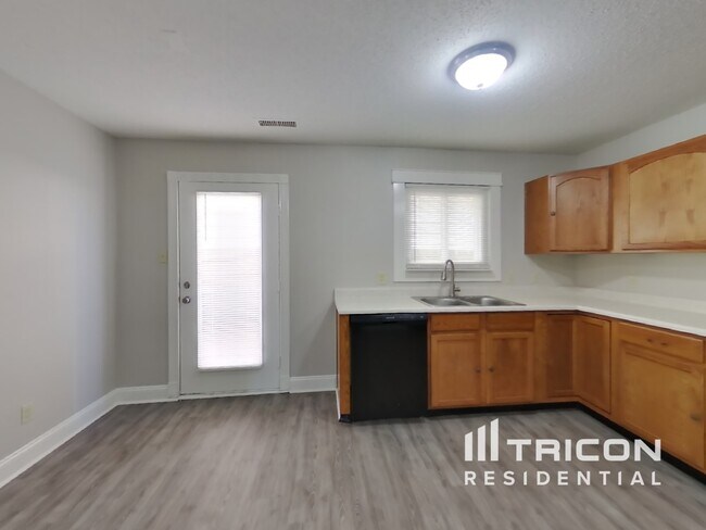 Foto del edificio - 2355 Bridlewood Dr