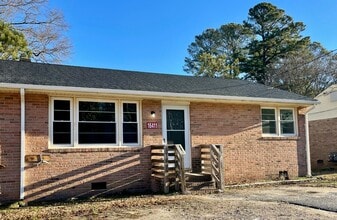 Building Photo - 16411 Harrowgate Rd