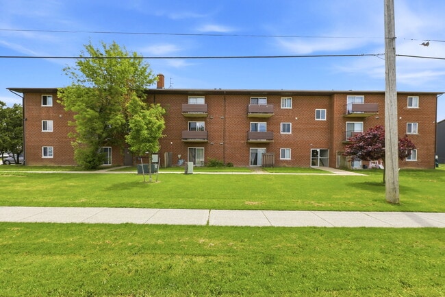 Building Photo - Cartier Road Apartments