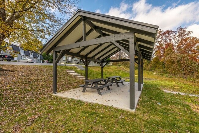 Photo - 4409 Delashmitt Rd Apartment