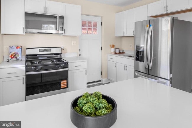 Foto del edificio - 713 Marcy Ave