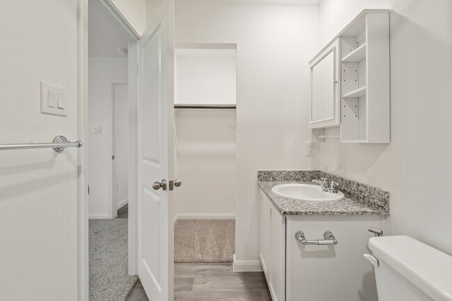 Foto del edificio - 12070 William Trails Cir