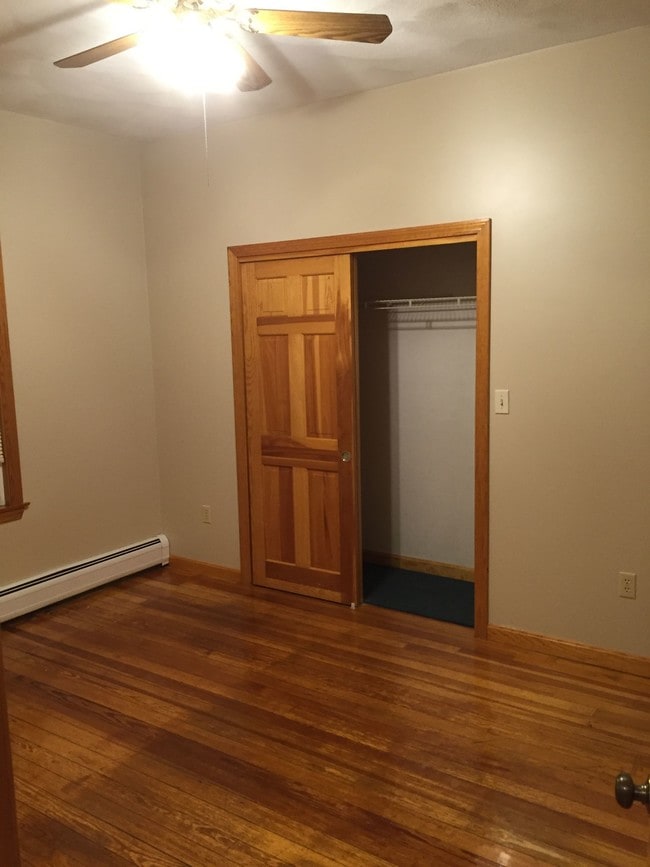 Building Photo - 656 June St