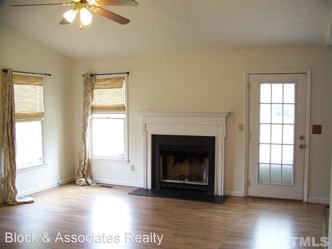 Building Photo - 3 br, 2 bath House - 107 Stonewall Street