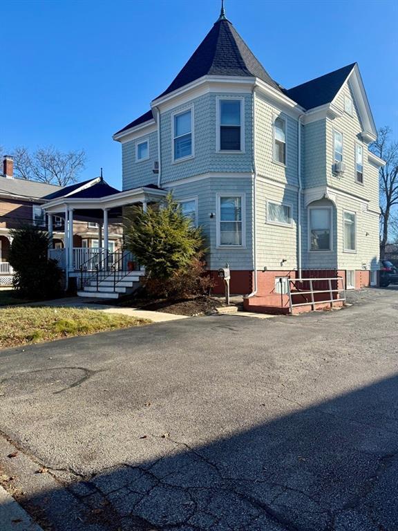 Foto del edificio - 209 Cottage St.