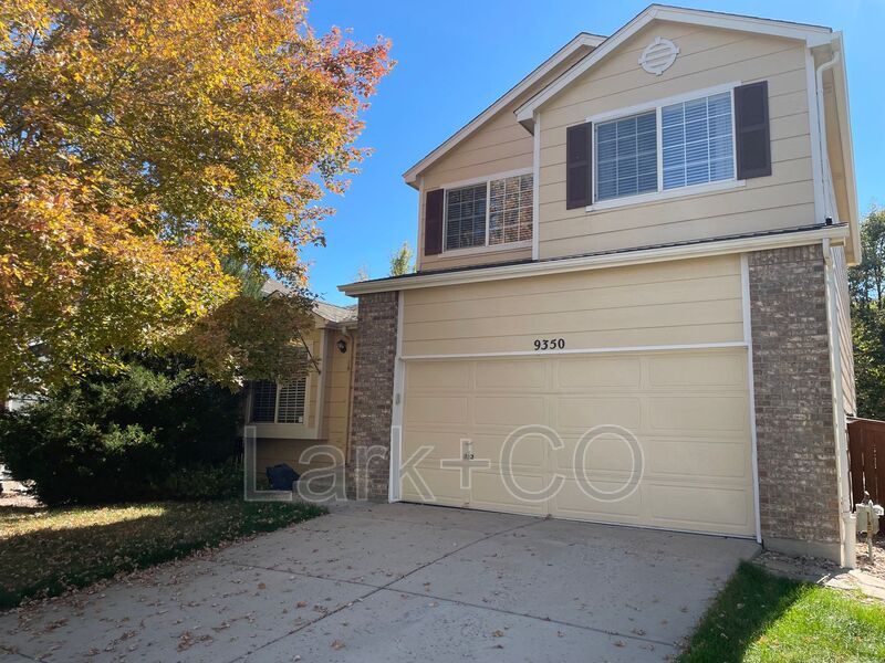 Primary Photo - 9350 Cove Creek Dr