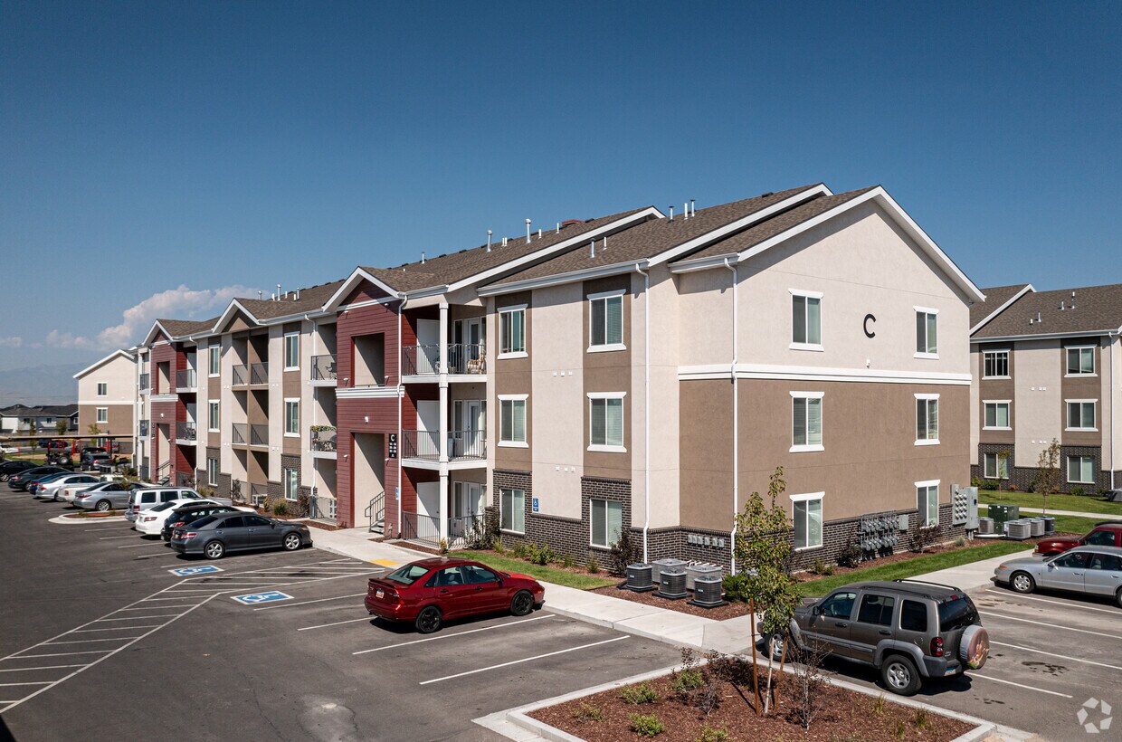 Mill Point Apartments Apartments in Vineyard, UT