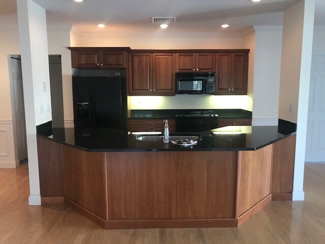 Foto del edificio - 10 Northwood Dr