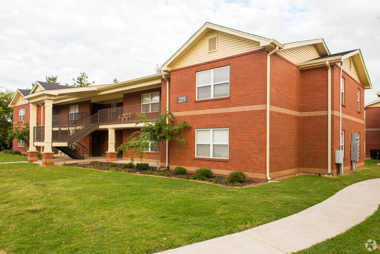 Building Photo - Spring Branch Apartments