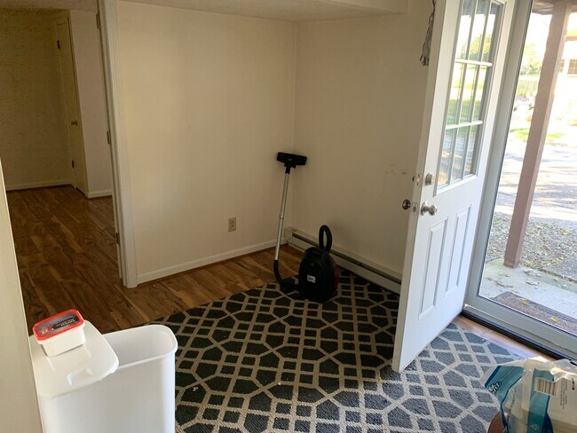 Foto del edificio - 1052 Cleveland Ave