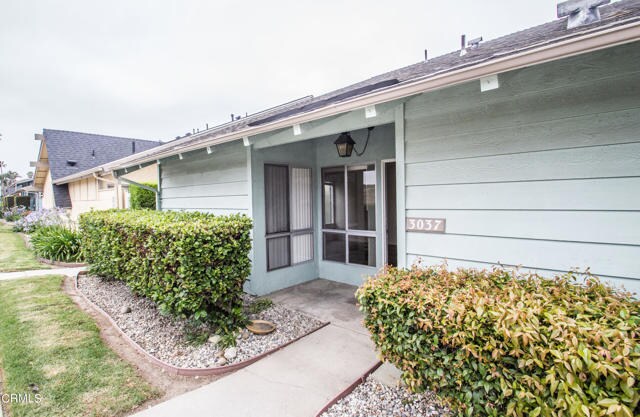 Building Photo - 3037 E Harbor Blvd