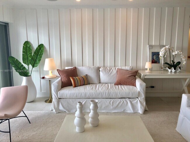 Building Photo - 2451 Brickell Ave