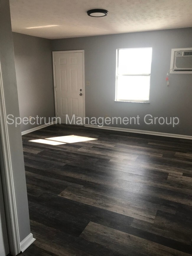 Foto del edificio - 2 bedroom 1 bath apartment in Greeneville, TN
