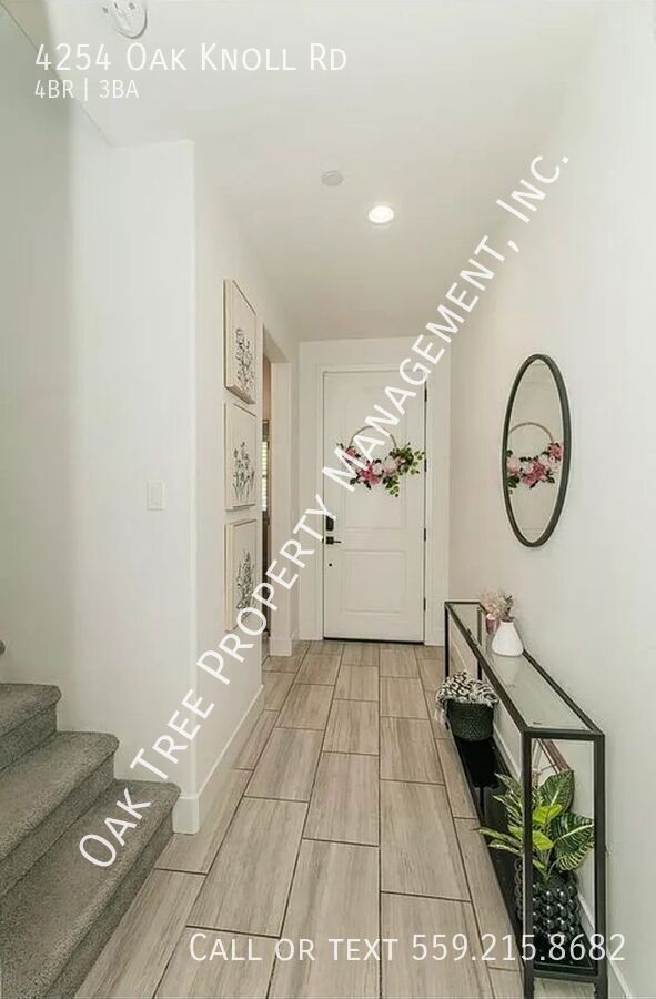 Foto del edificio - 4254 Oak Knl Rd