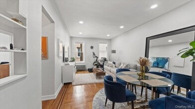 Building Photo - 2081 Cruger Ave