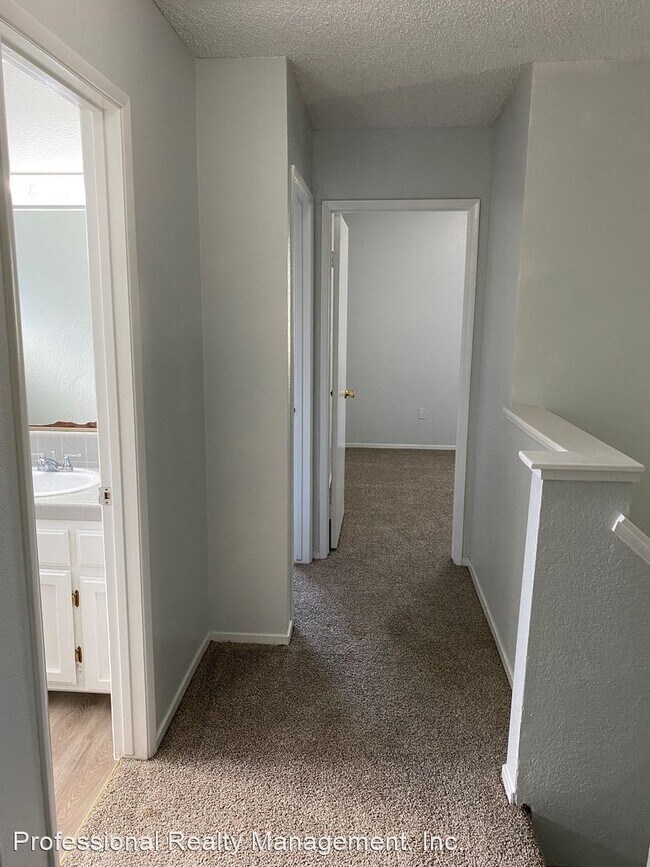 Building Photo - 3 br, 2.5 bath House - 9004 COULTER CT.