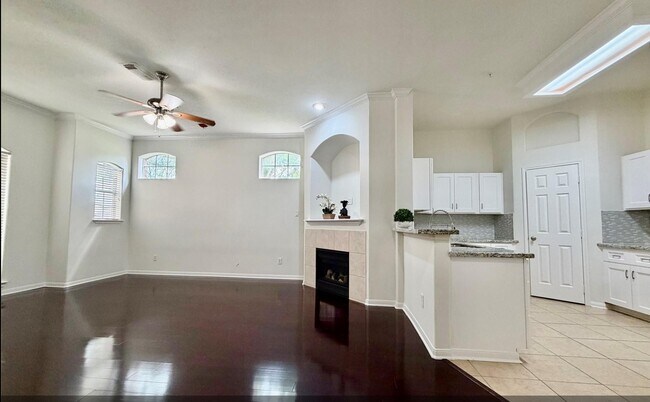 Foto del edificio - 2710 Grants Lake Blvd
